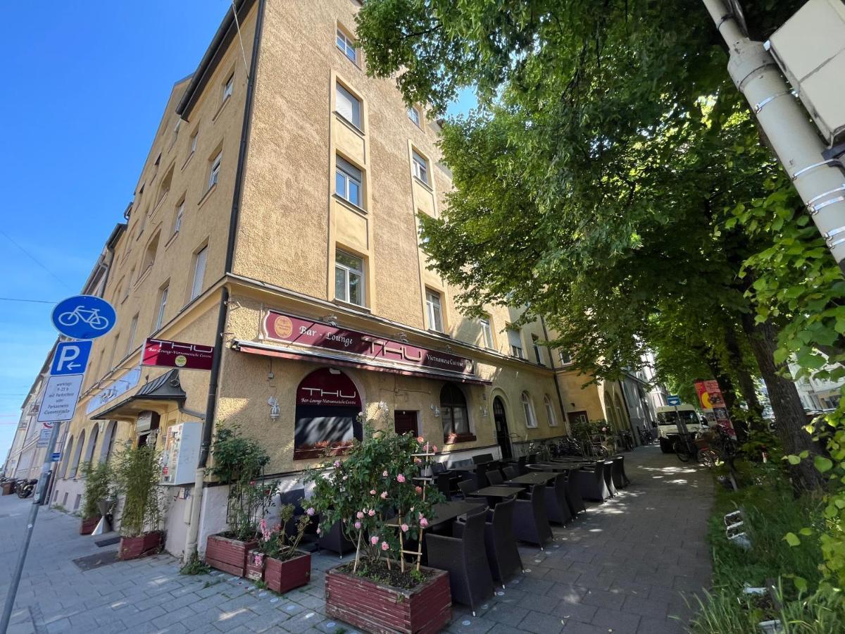 Ferienwohnung Wohnen Mit Kuenstlerflair In Muenchen Exterior foto