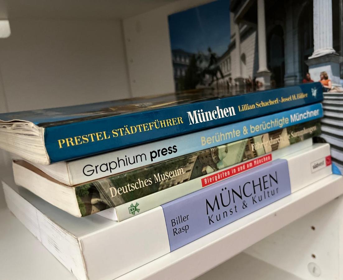 Ferienwohnung Wohnen Mit Kuenstlerflair In Muenchen Exterior foto