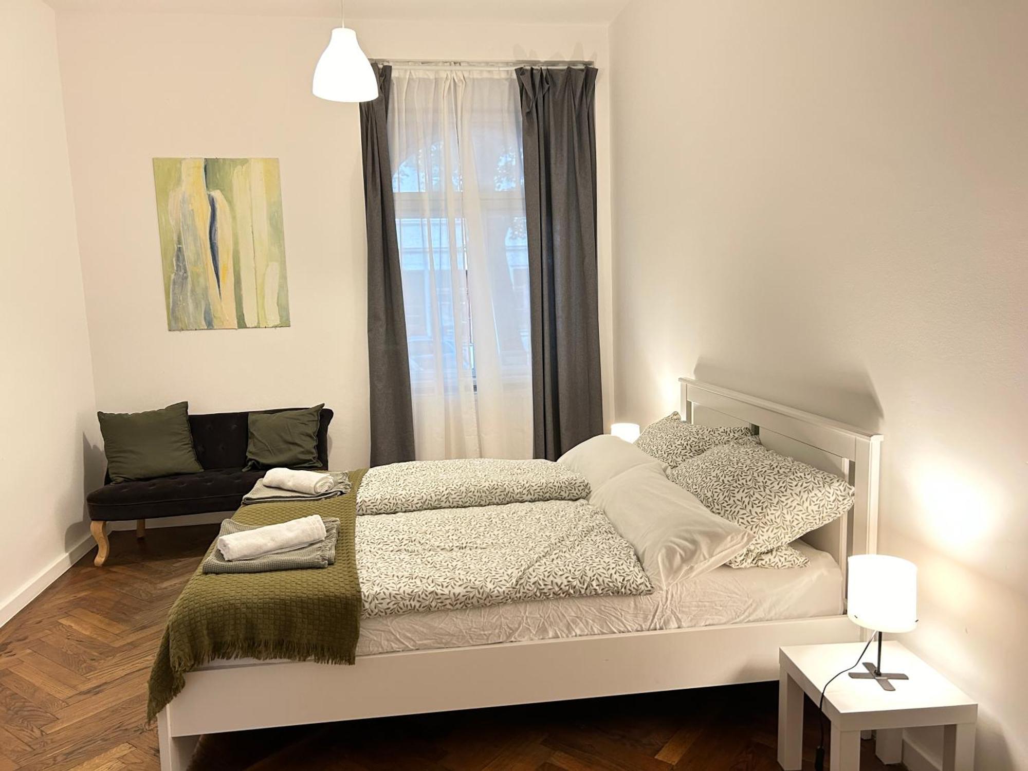 Ferienwohnung Wohnen Mit Kuenstlerflair In Muenchen Exterior foto