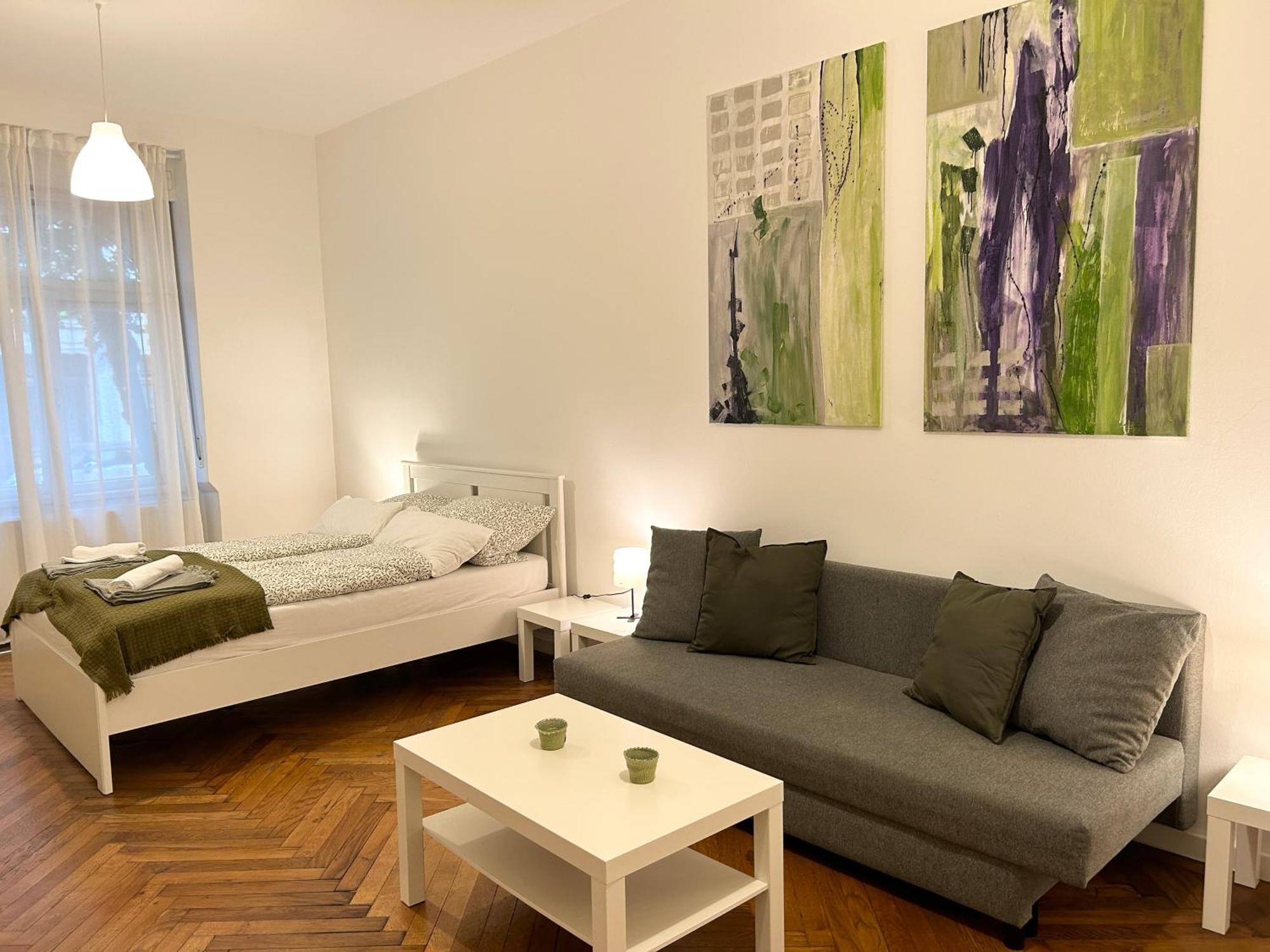 Ferienwohnung Wohnen Mit Kuenstlerflair In Muenchen Exterior foto